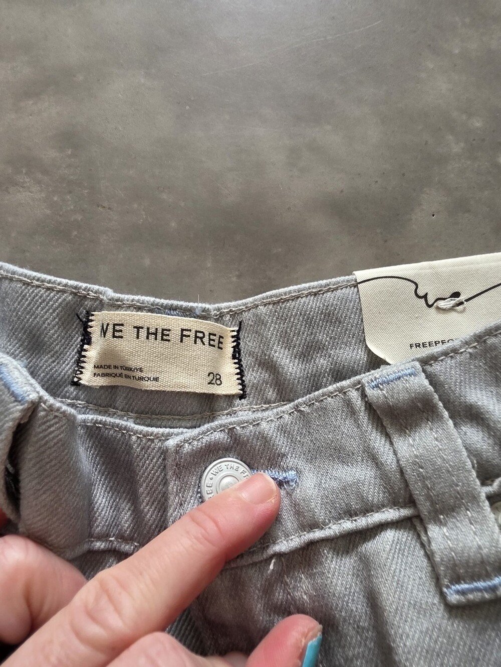 Free People We The Free Tinsley Printed Jeans Size 28 NWT - Picture 6 of 14